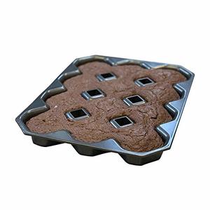 Bakelicious Crispy Corner Brownie Pan
